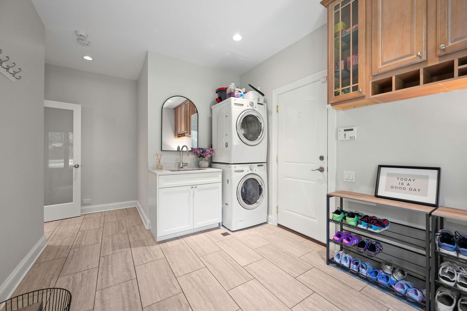 361 Rdg Rd Highland Park, IL 60035