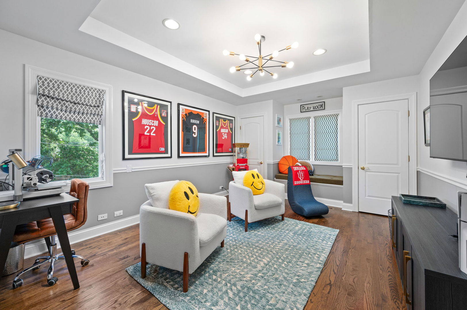 361 Rdg Rd Highland Park, IL 60035