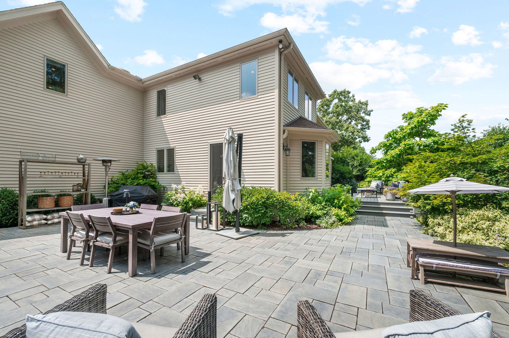 361 Rdg Rd Highland Park, IL 60035