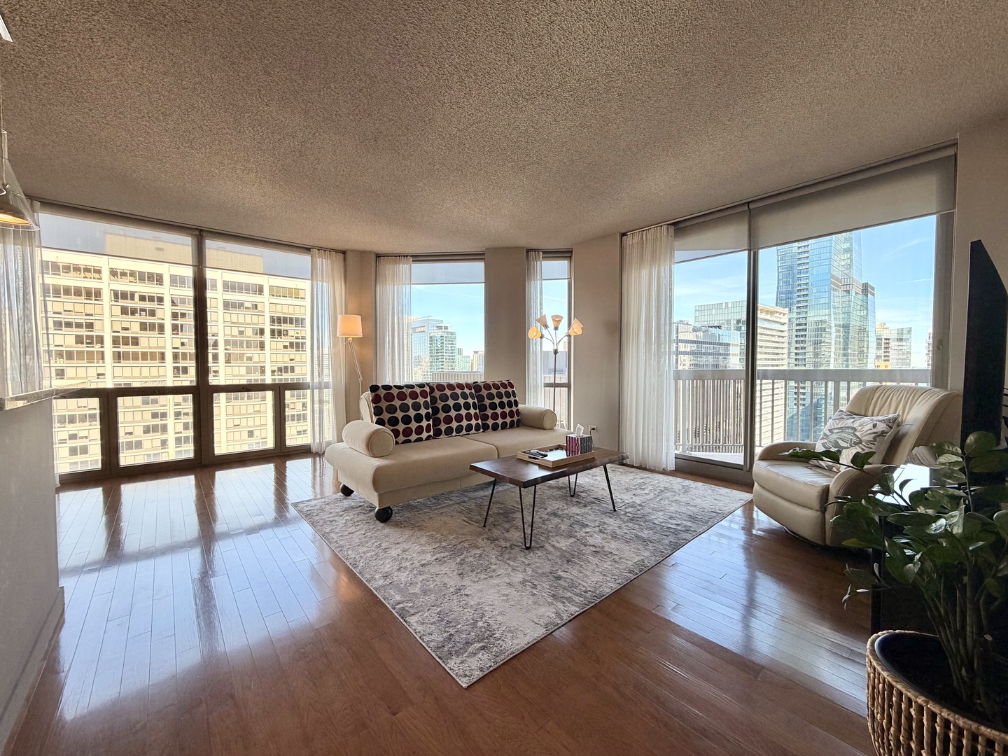 222 N Columbus Dr #4008 Chicago, IL 60601