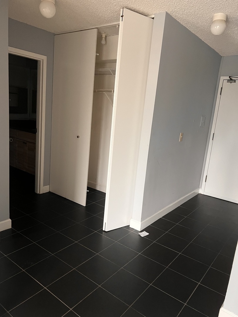 200 N Dearborn St #4408 Chicago, IL 60601