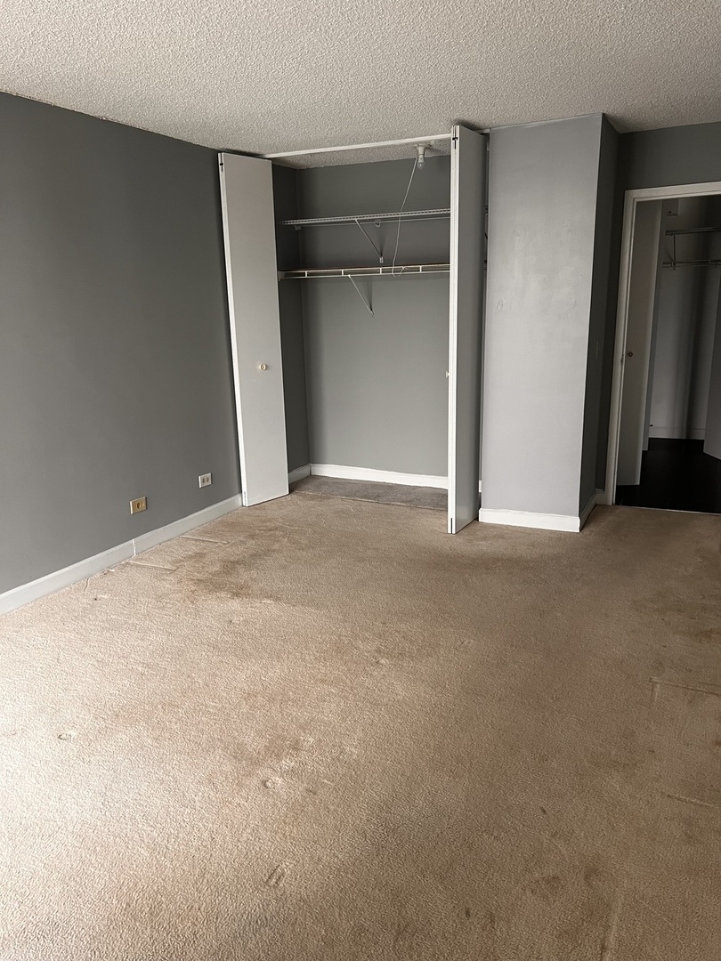 200 N Dearborn St #4408 Chicago, IL 60601