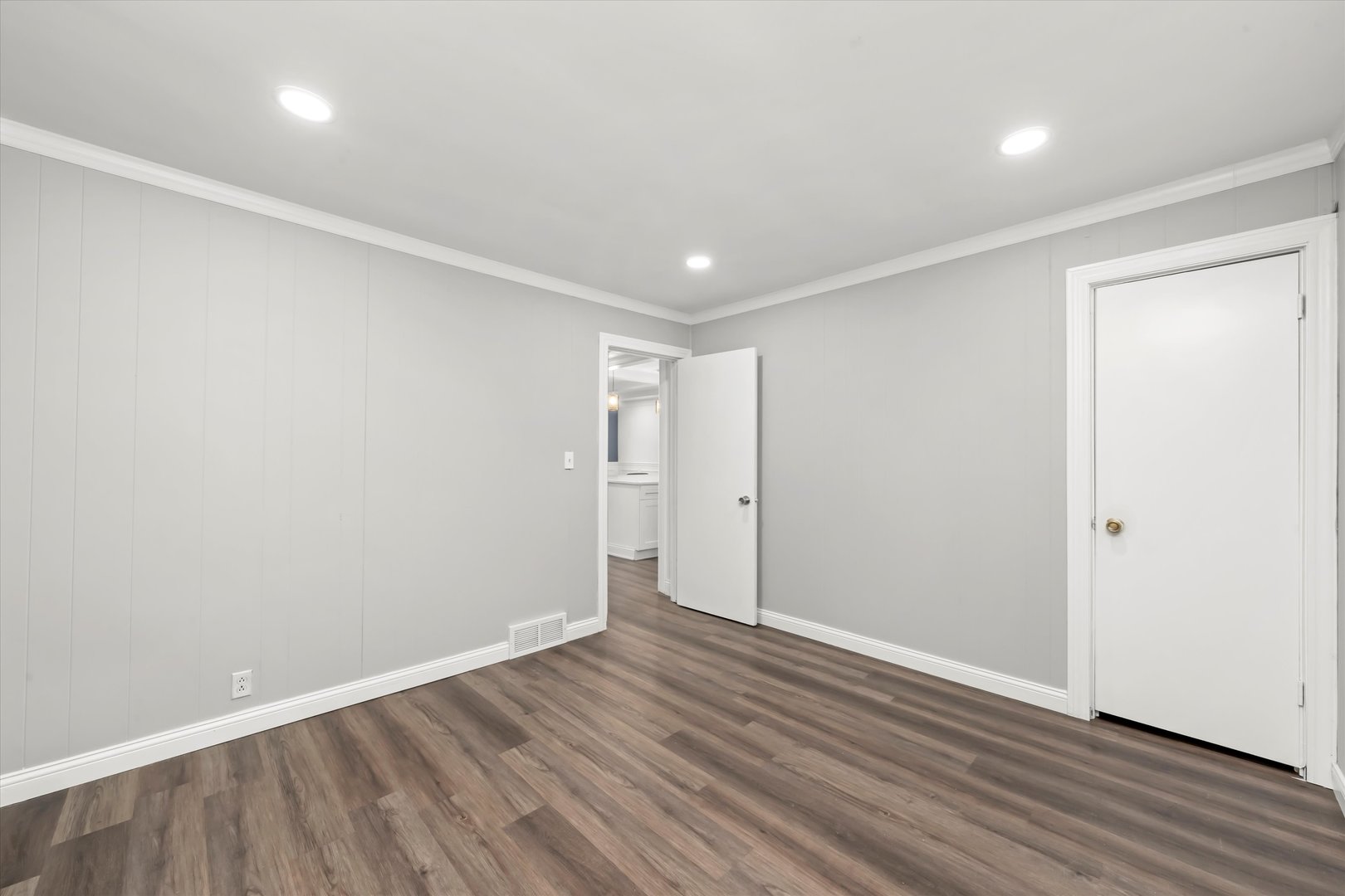 1317 Waverly Pl Joliet, IL 60435