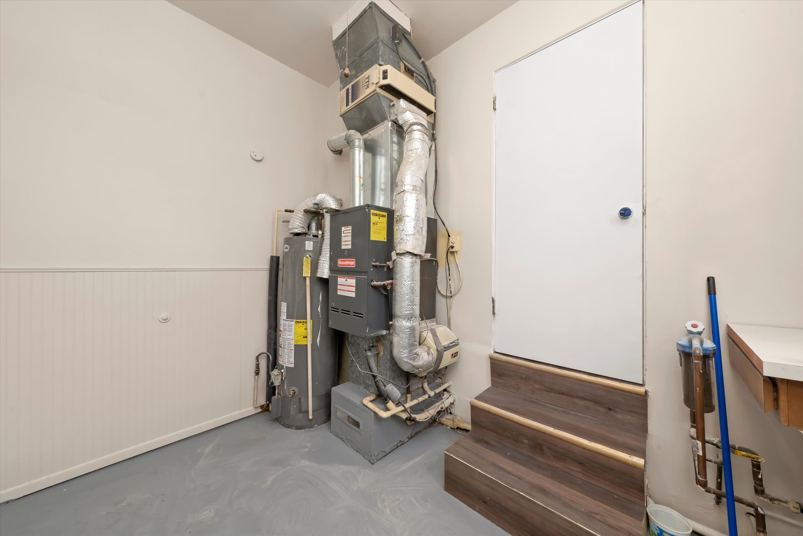 1317 Waverly Pl Joliet, IL 60435