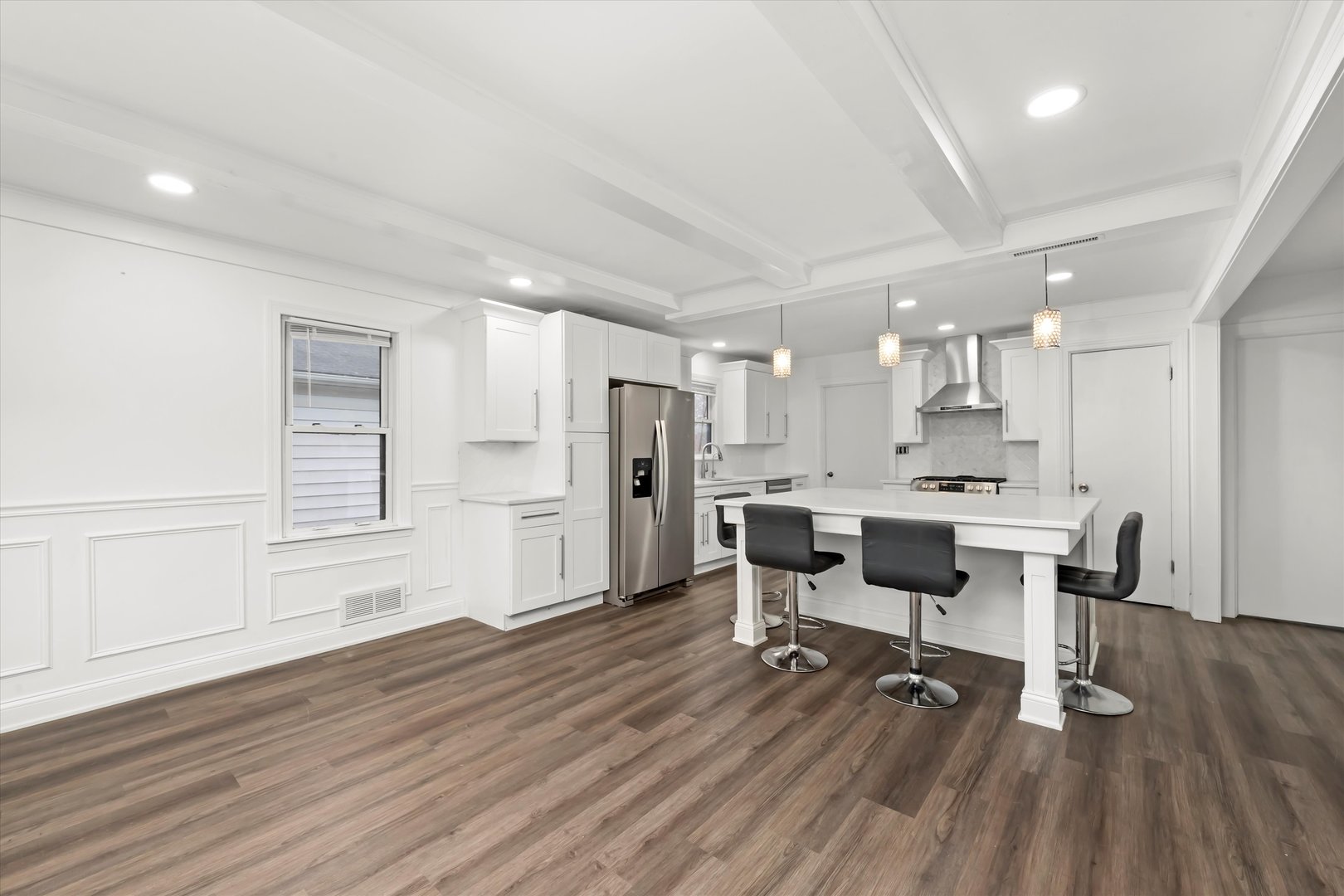 1317 Waverly Pl Joliet, IL 60435