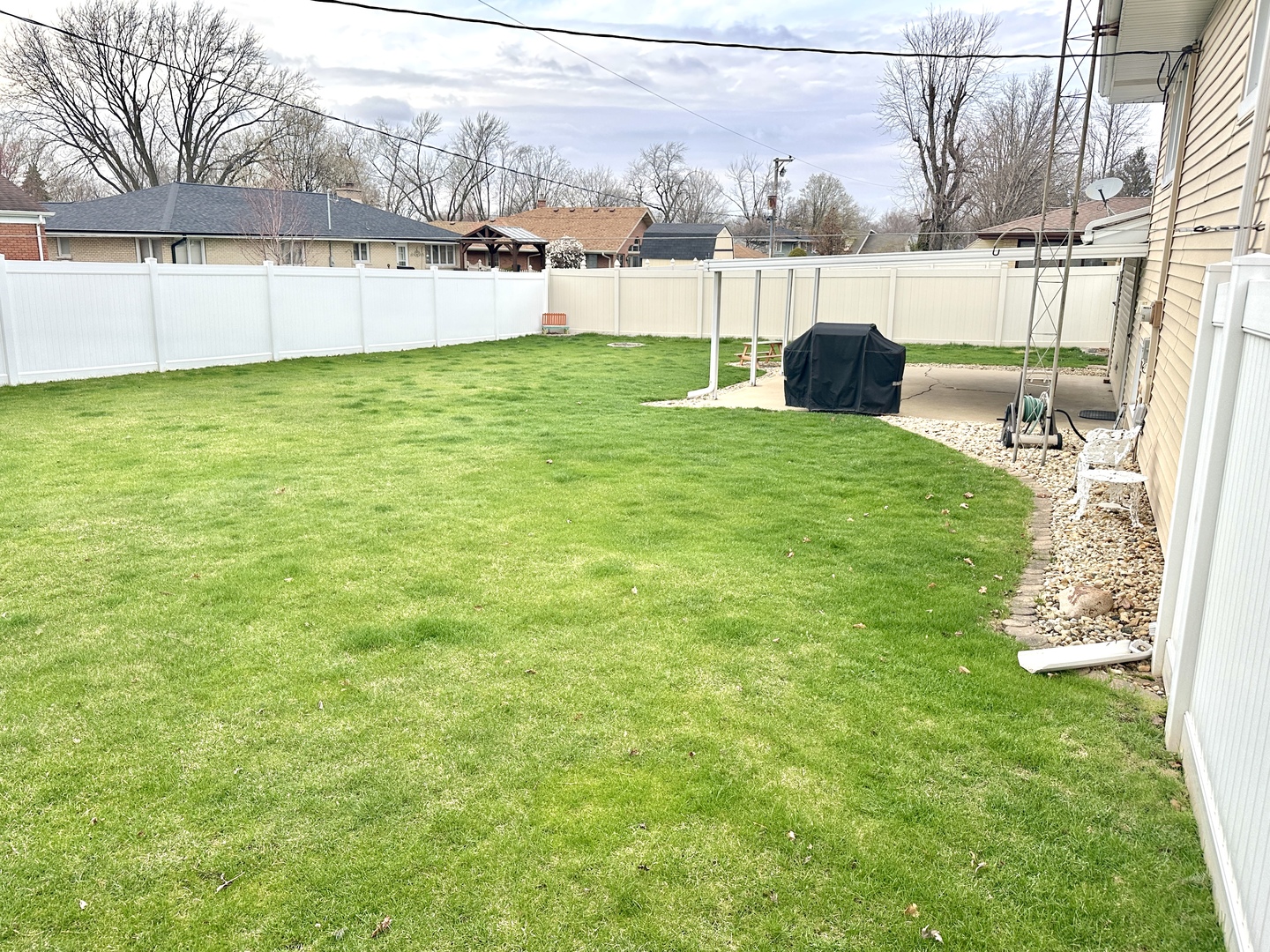 621 Bethel Dr Joliet, IL 60435