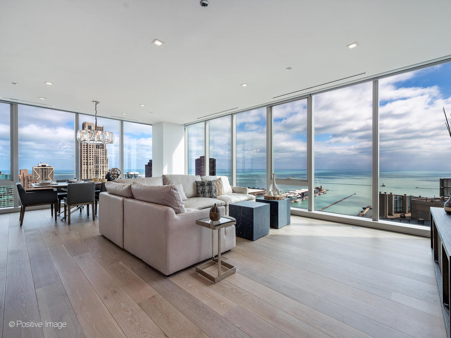 363 E Wacker Dr #4208 Chicago, IL 60601