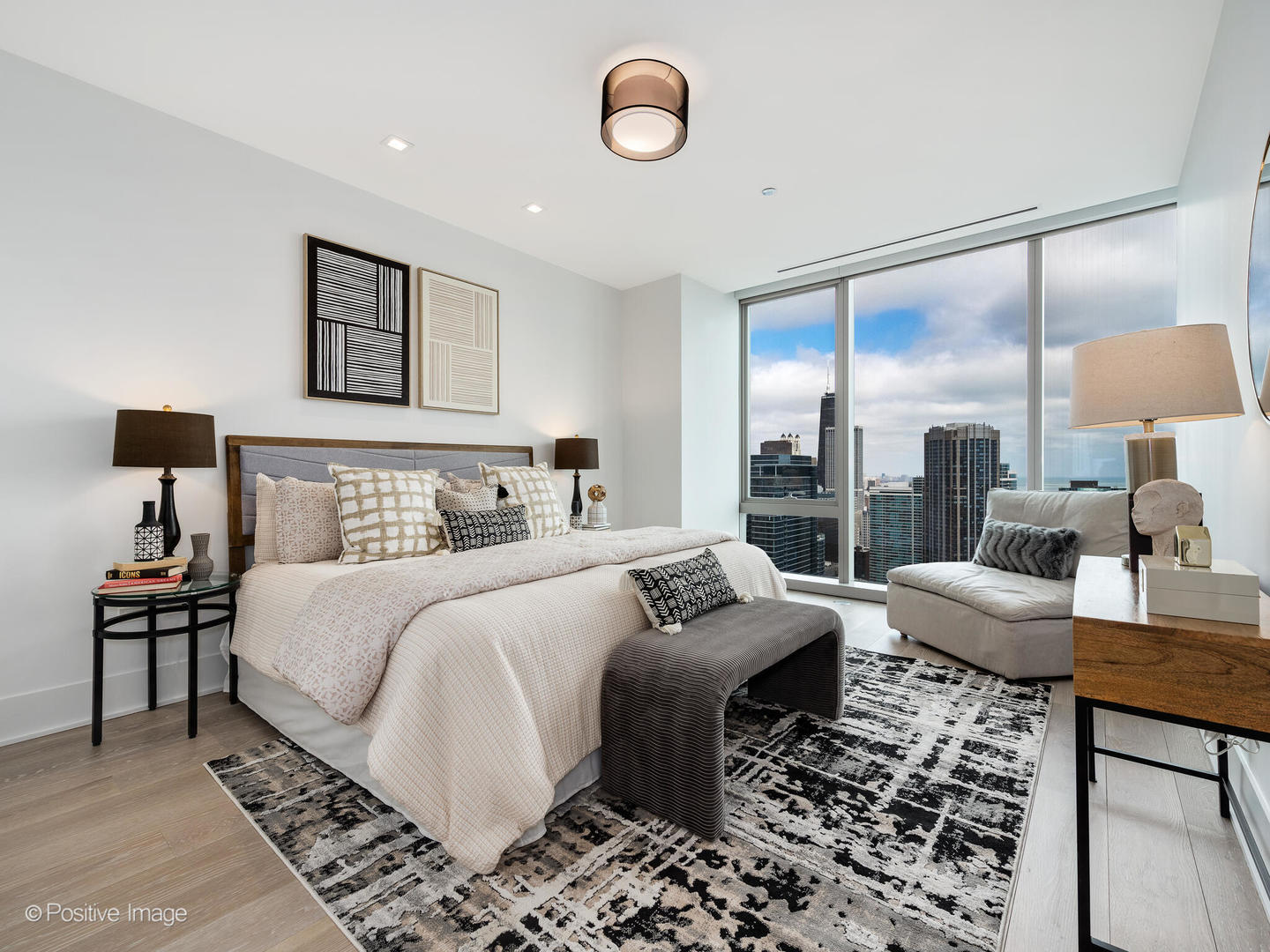 363 E Wacker Dr #4208 Chicago, IL 60601