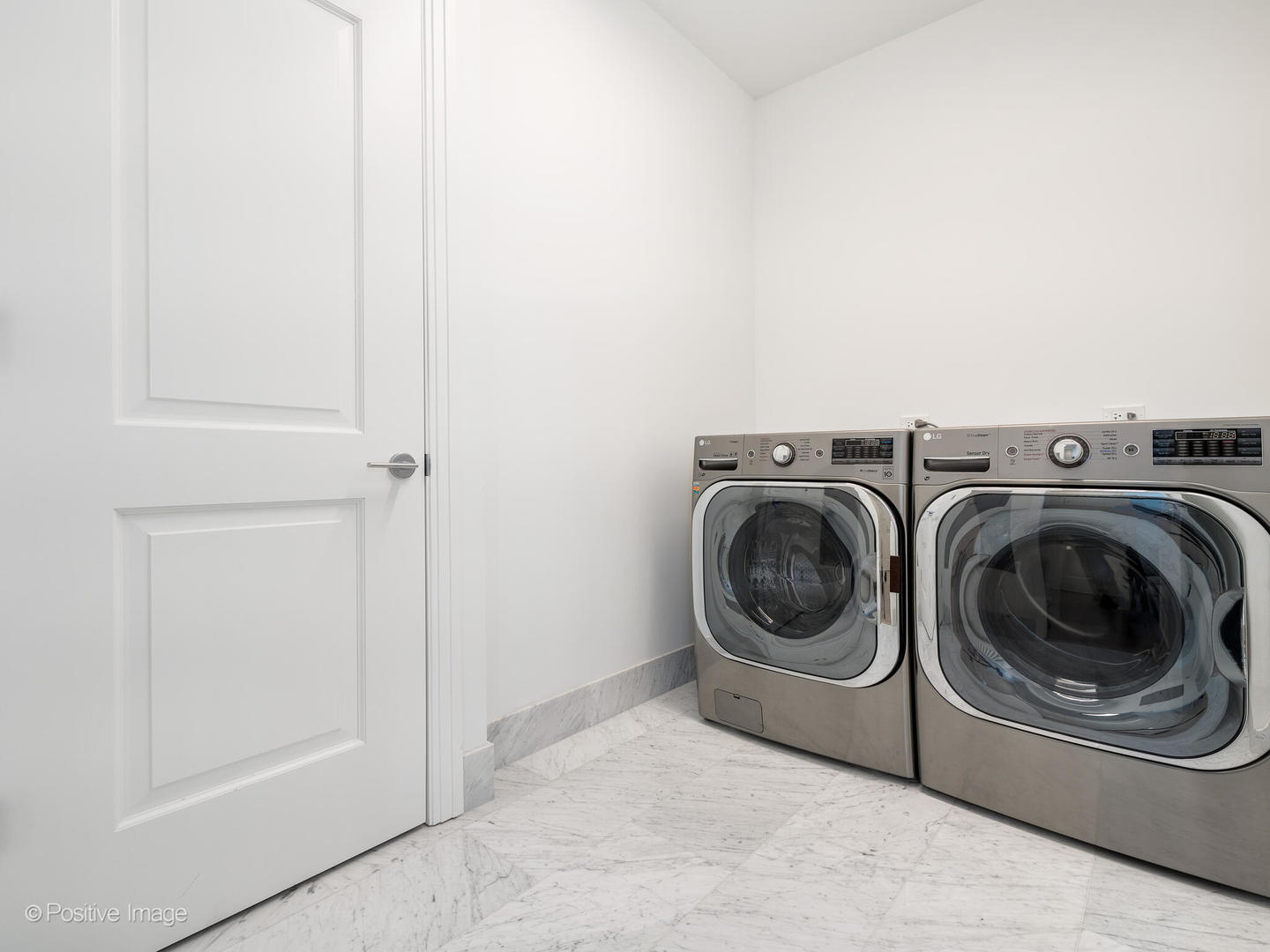 363 E Wacker Dr #4208 Chicago, IL 60601