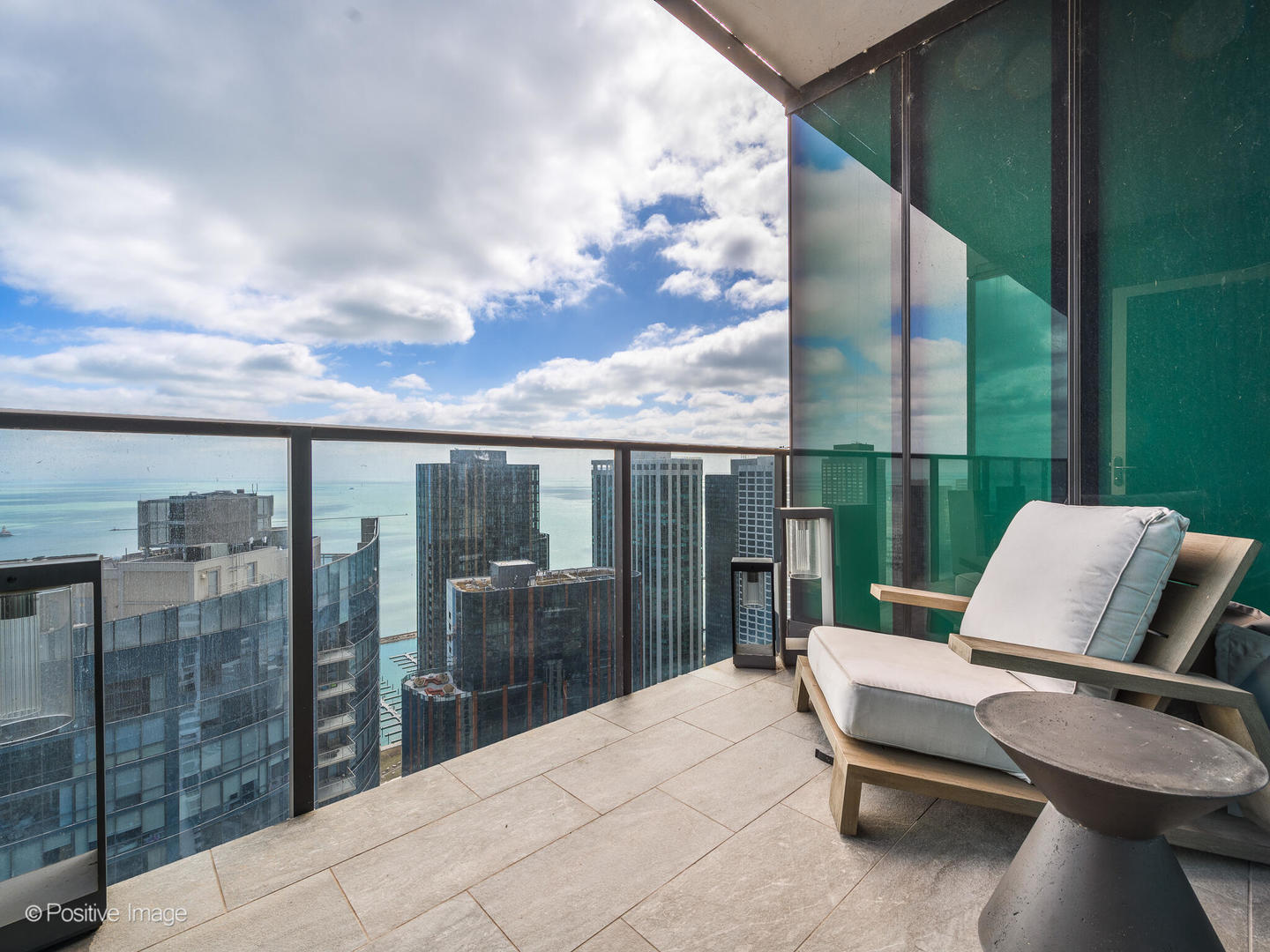 363 E Wacker Dr #4208 Chicago, IL 60601