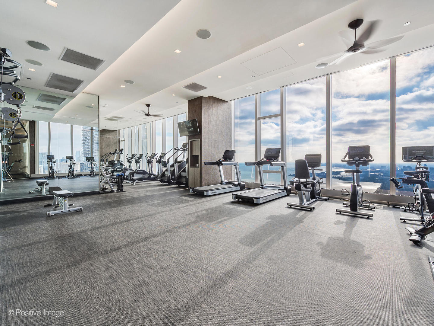 363 E Wacker Dr #4208 Chicago, IL 60601