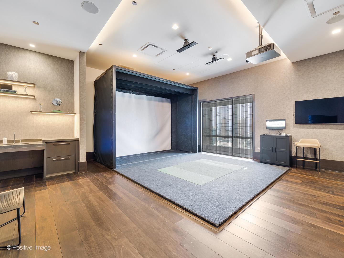 363 E Wacker Dr #4208 Chicago, IL 60601