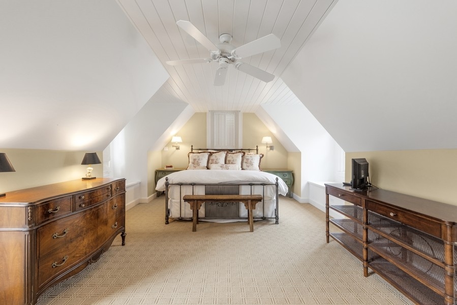 6191 S County Line Rd Burr Ridge, IL 60527