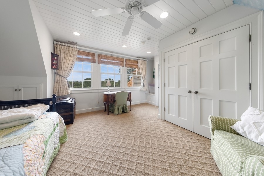 6191 S County Line Rd Burr Ridge, IL 60527