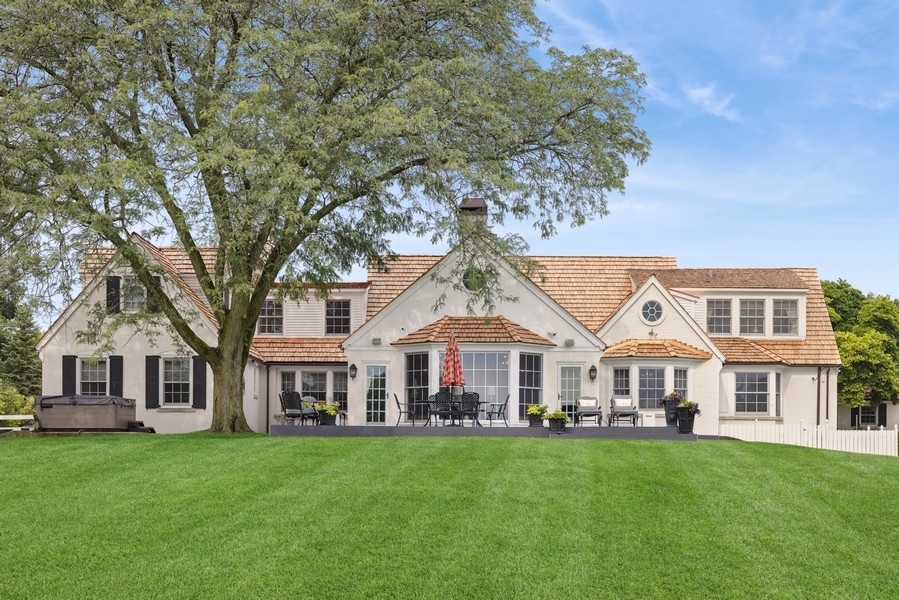 6191 S County Line Rd Burr Ridge, IL 60527