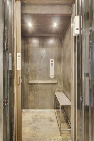 457 W Deming Pl Chicago, IL 60614