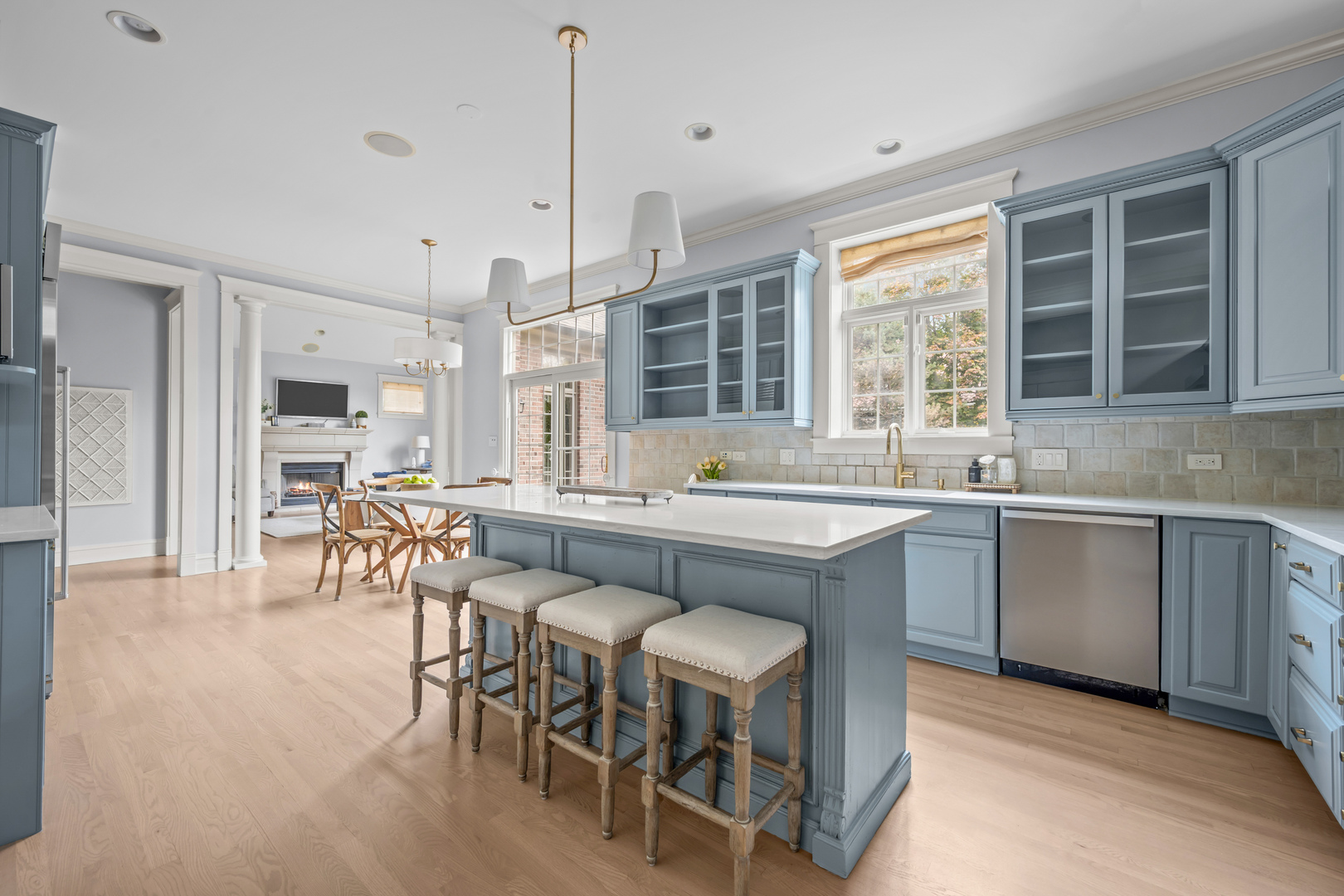 512 Elmwood Ave Wilmette, IL 60091