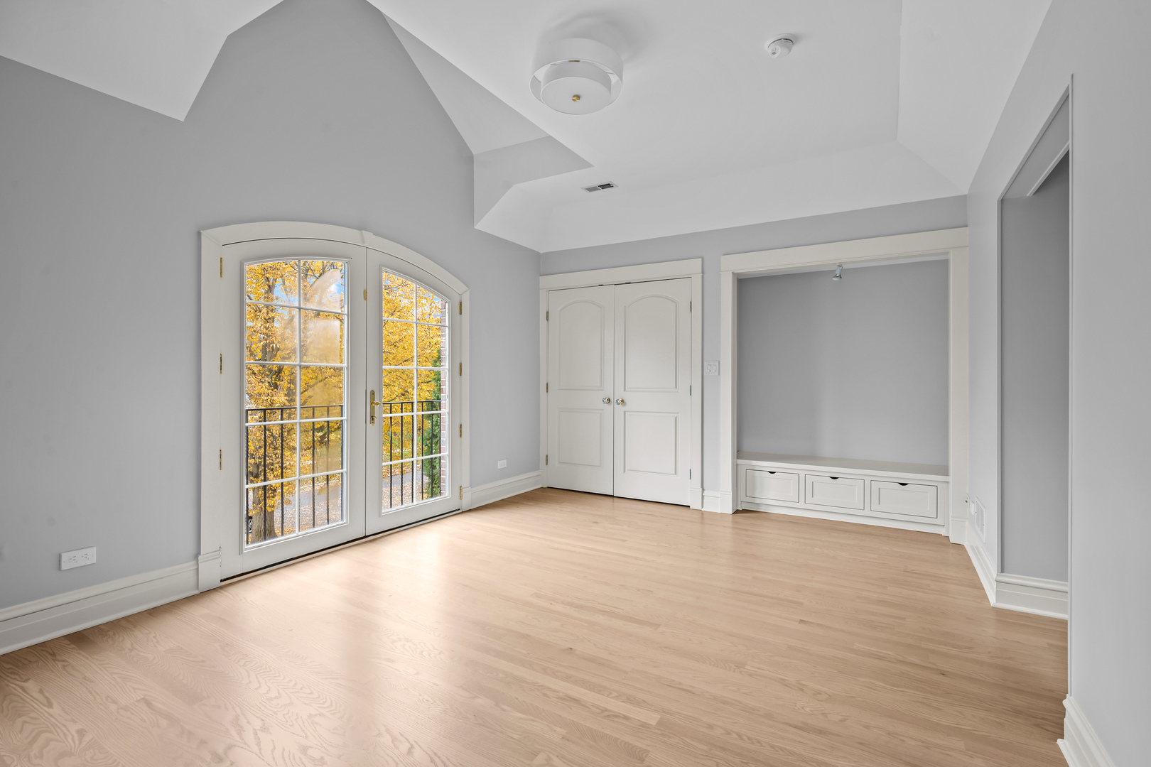 512 Elmwood Ave Wilmette, IL 60091