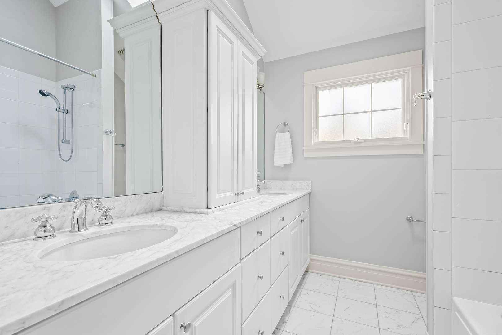 512 Elmwood Ave Wilmette, IL 60091