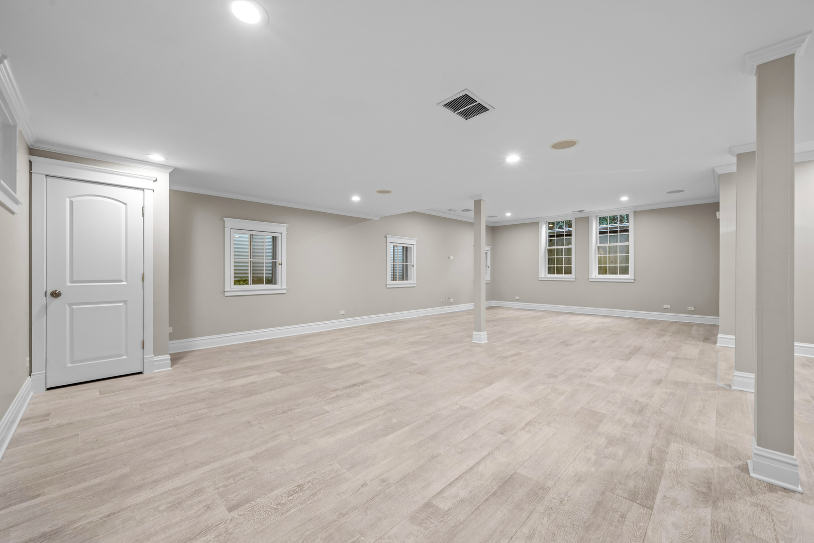 512 Elmwood Ave Wilmette, IL 60091