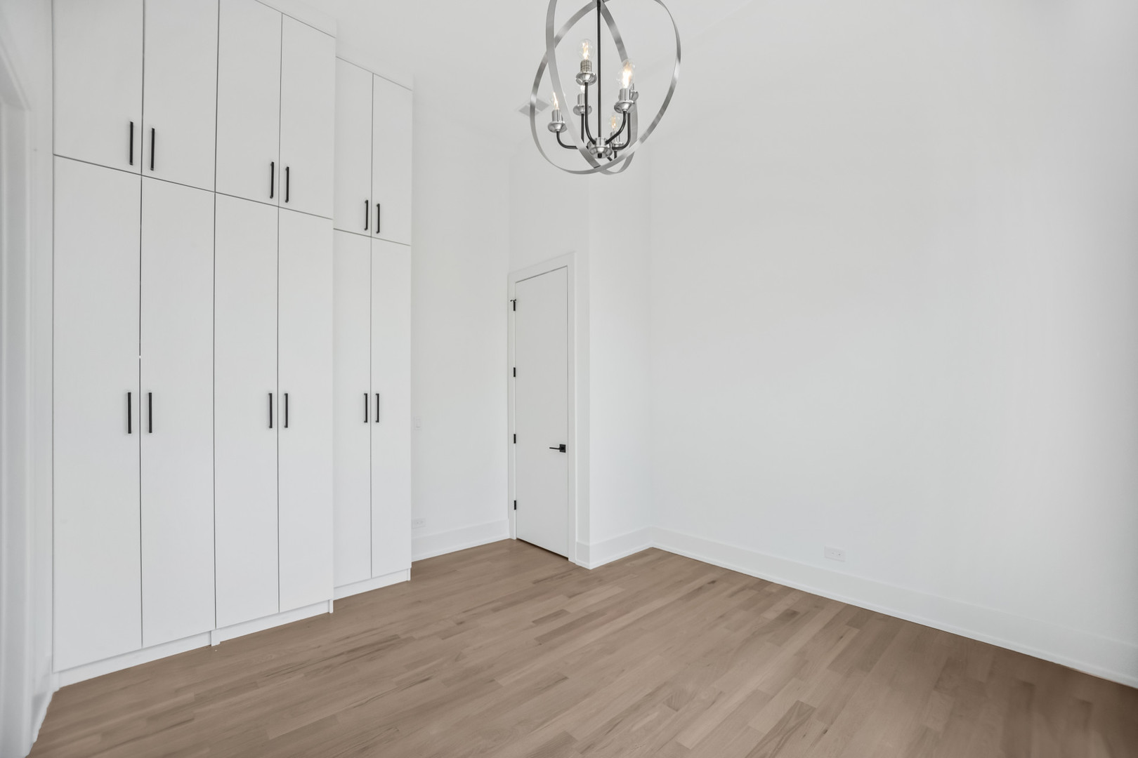 6556 S Minerva Ave #4N Chicago, IL 60637