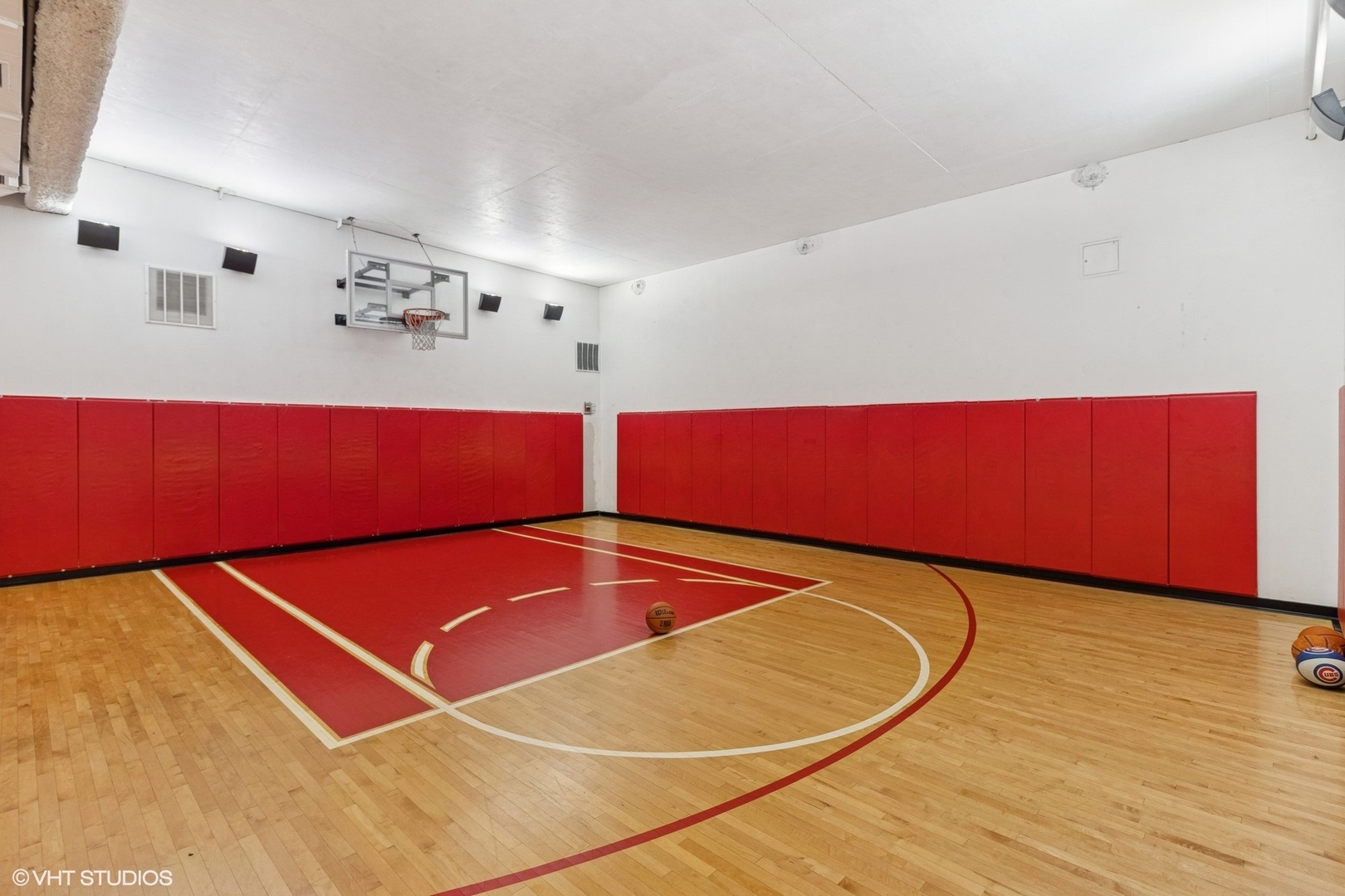 225 N Columbus Dr #6301 Chicago, IL 60601