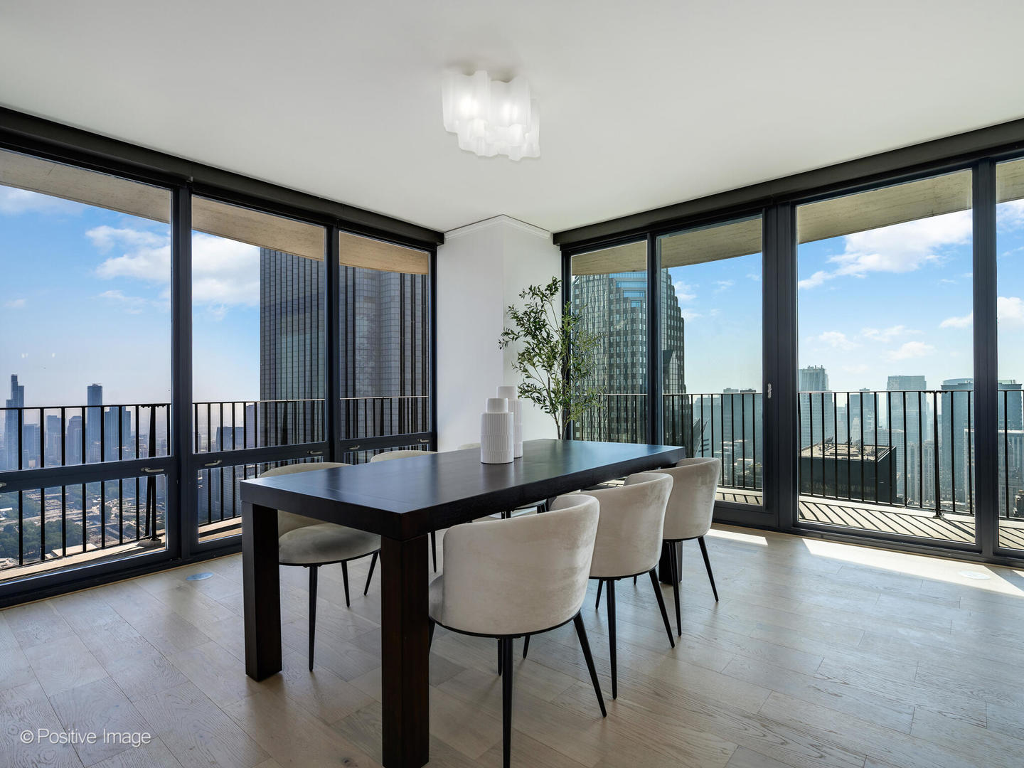 225 N Columbus Dr #6301 Chicago, IL 60601