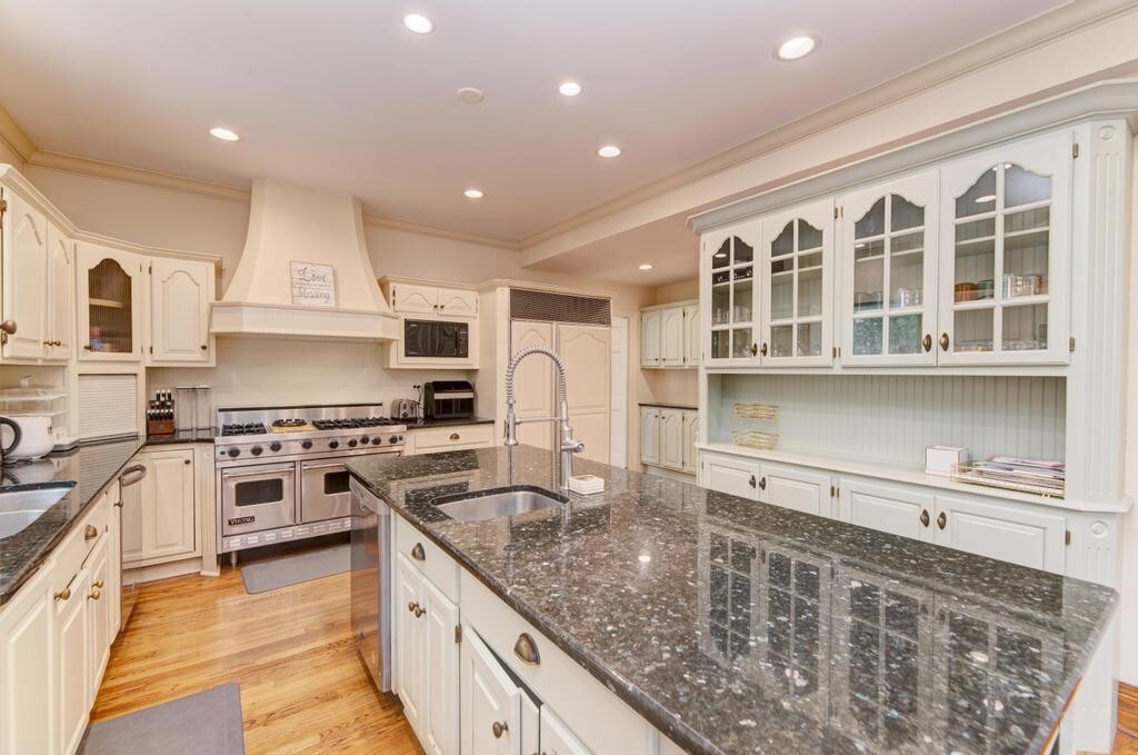 1499 Sheridan Rd Highland Park, IL 60035