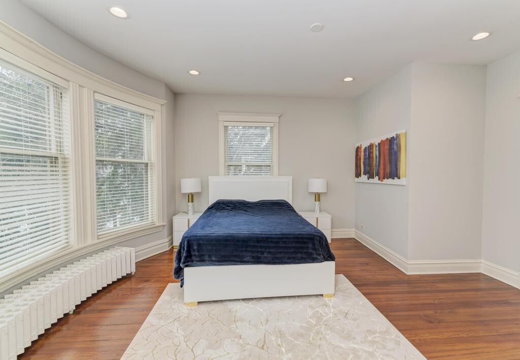 1499 Sheridan Rd Highland Park, IL 60035