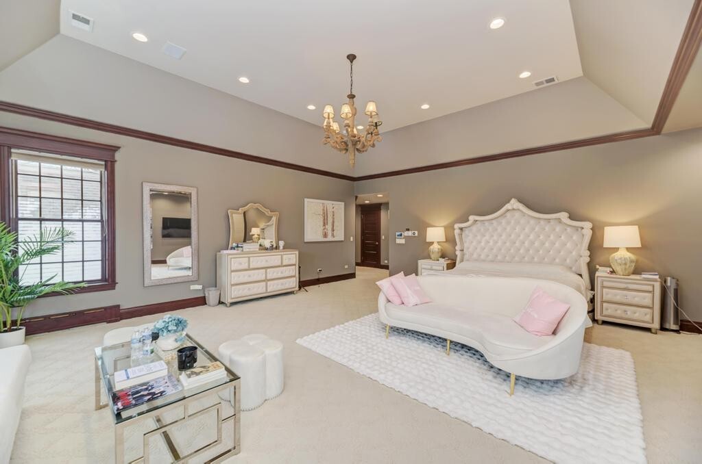 1499 Sheridan Rd Highland Park, IL 60035