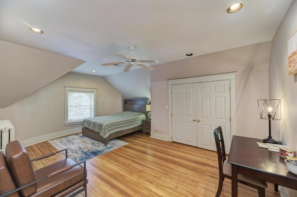 1499 Sheridan Rd Highland Park, IL 60035