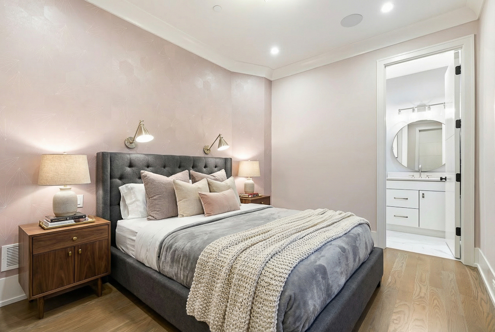 2044 N Fremont St Chicago, IL 60614