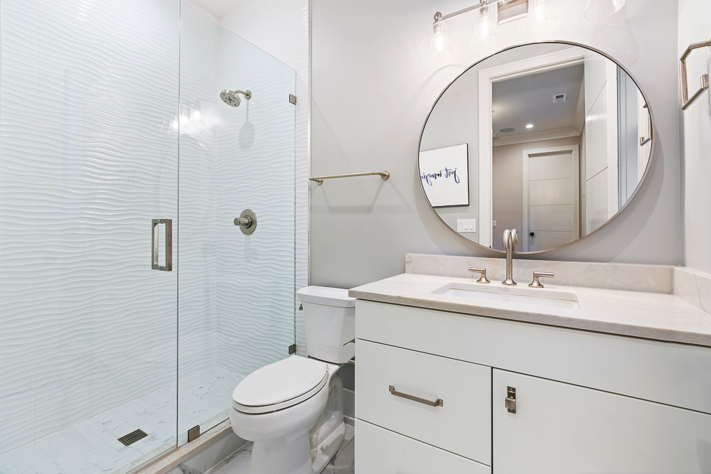 2044 N Fremont St Chicago, IL 60614