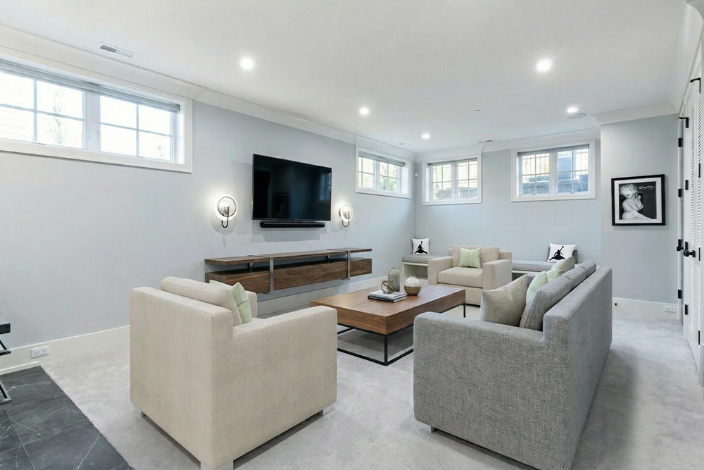 2044 N Fremont St Chicago, IL 60614