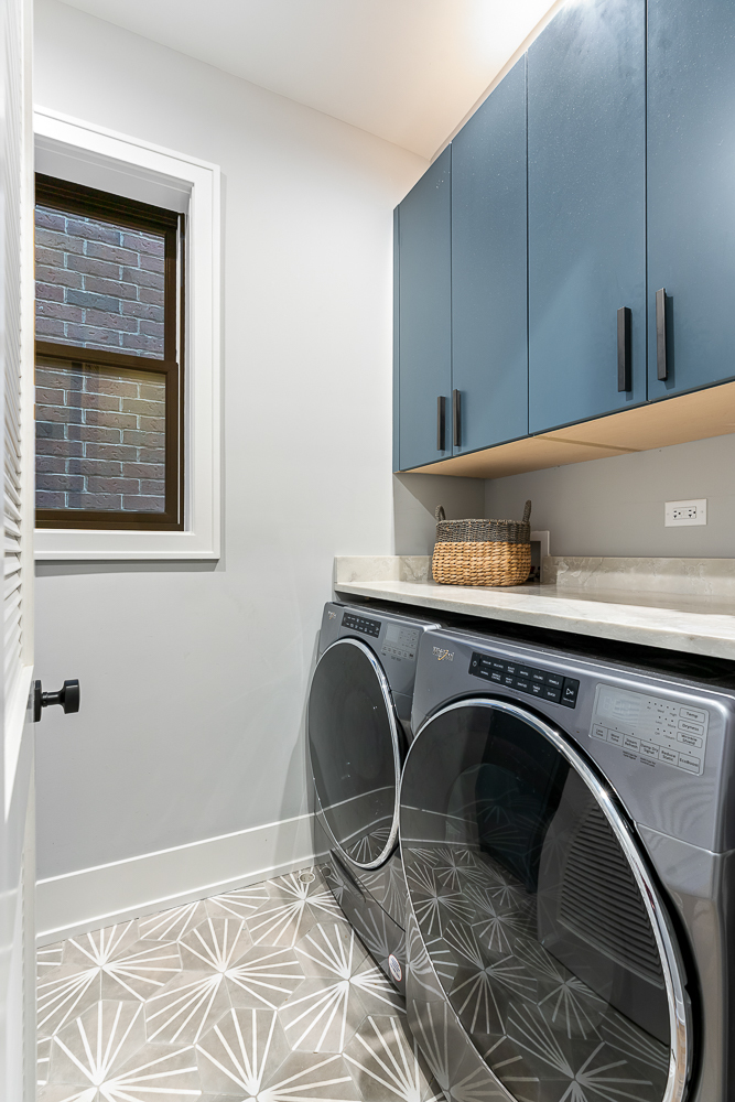 2044 N Fremont St Chicago, IL 60614