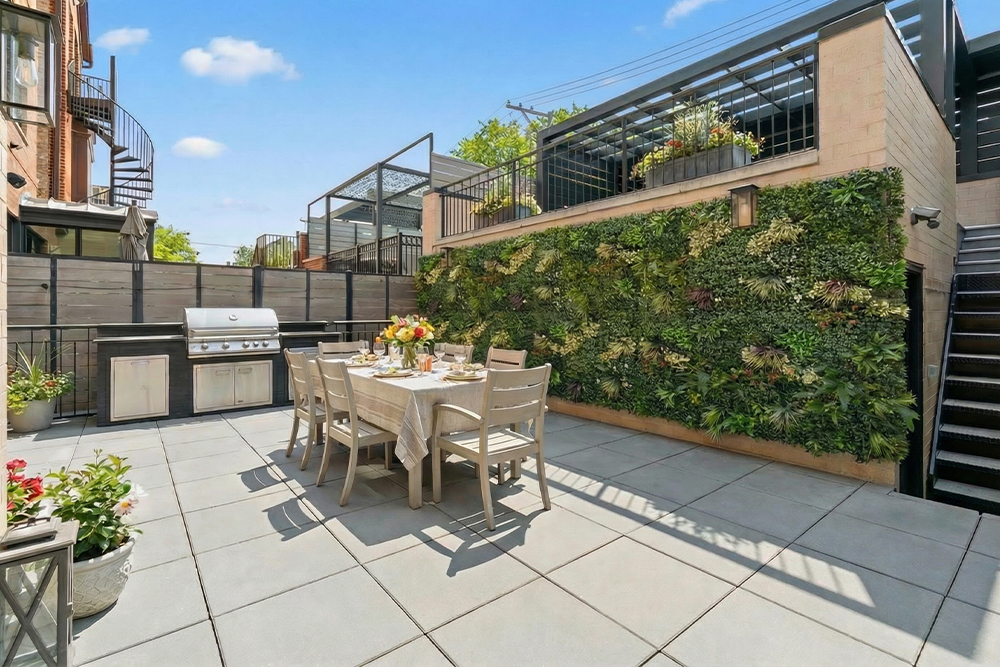 2044 N Fremont St Chicago, IL 60614