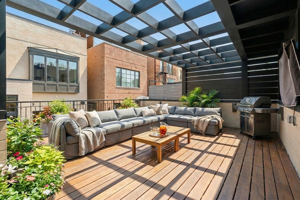 2044 N Fremont St Chicago, IL 60614