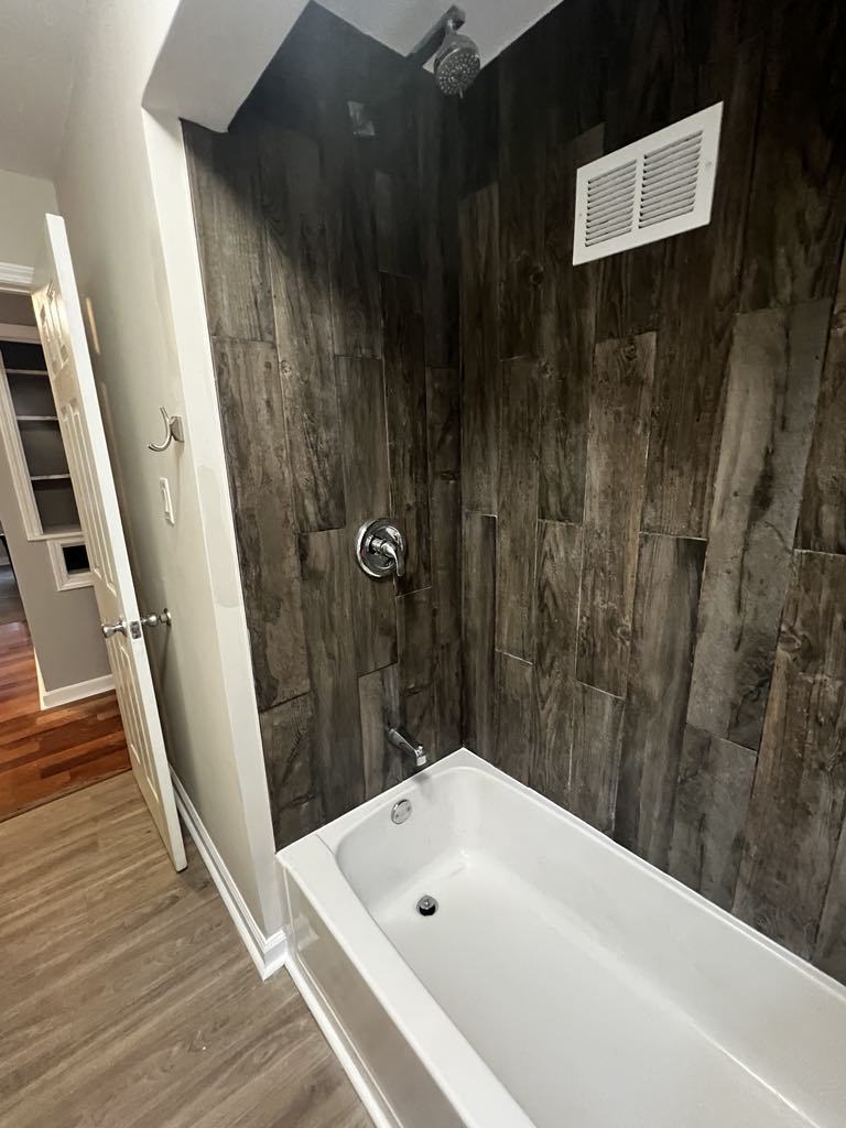 411 S May St Joliet, IL 60436