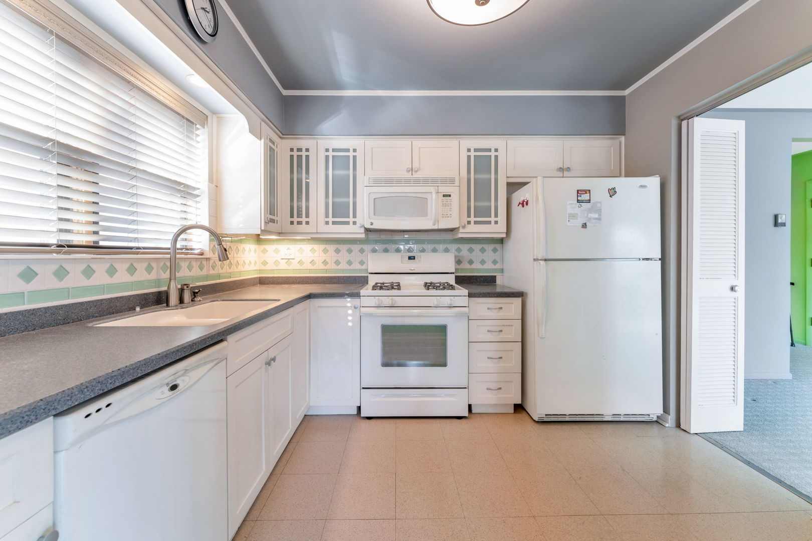 444 Washington Blvd #303 Oak Park, IL 60302