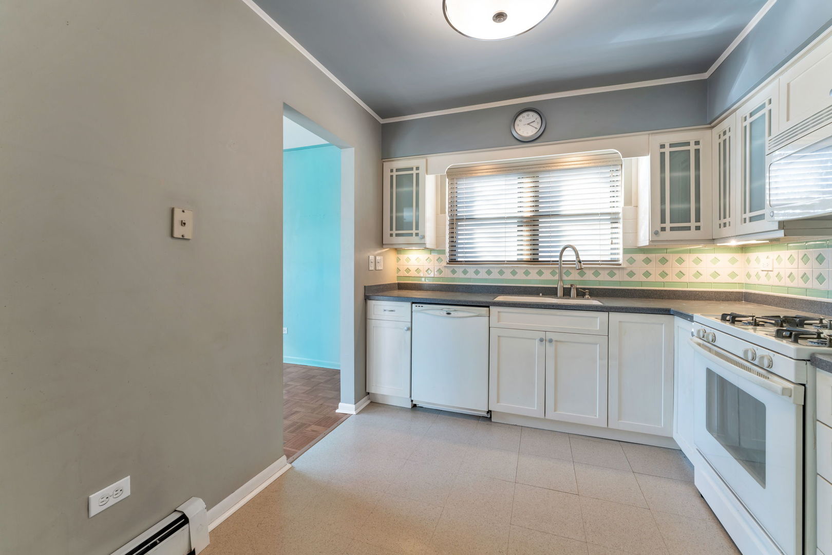 444 Washington Blvd #303 Oak Park, IL 60302