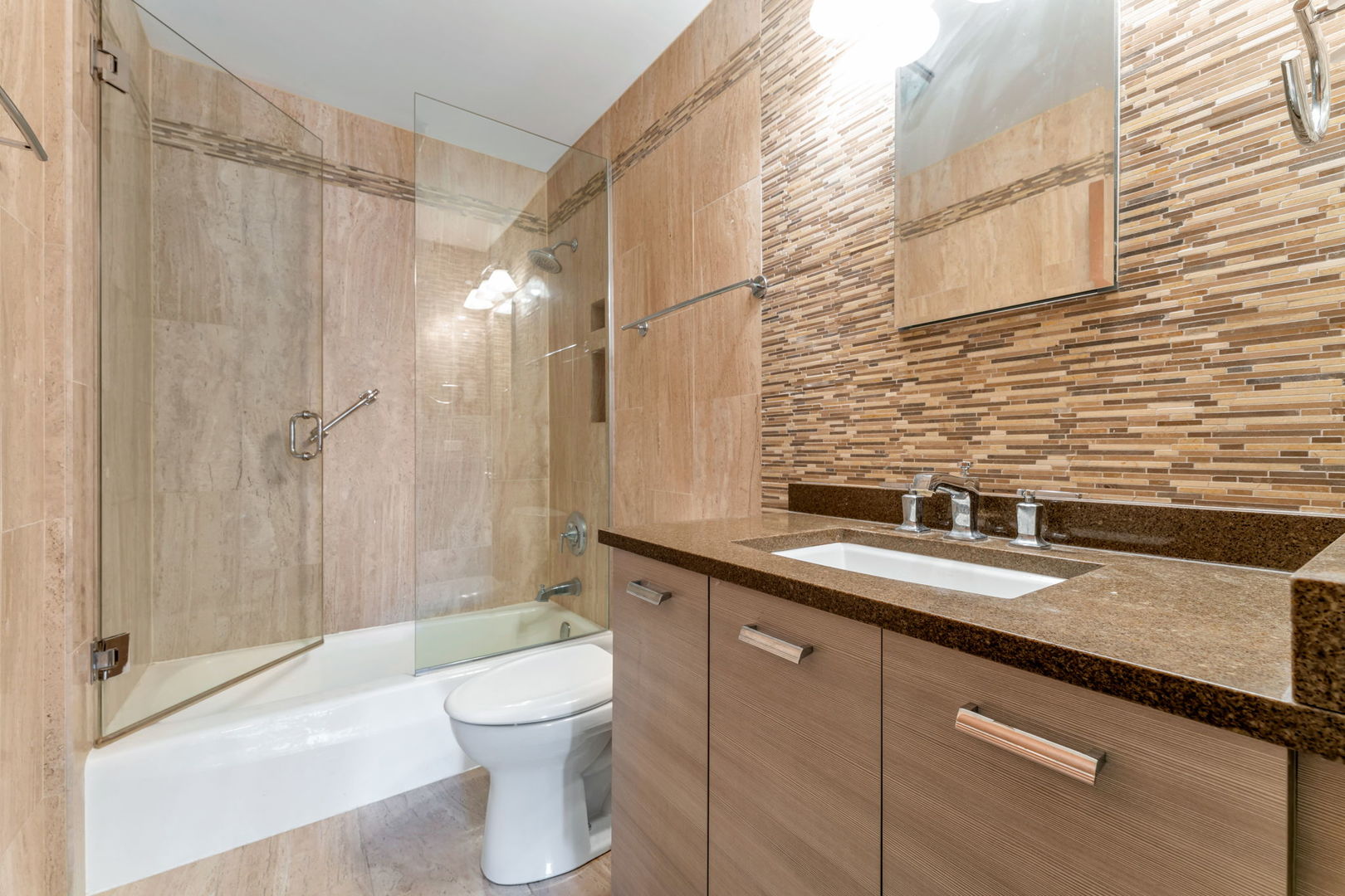 444 Washington Blvd #303 Oak Park, IL 60302