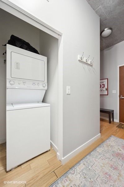 235 W Van Buren St #3421 Chicago, IL 60607