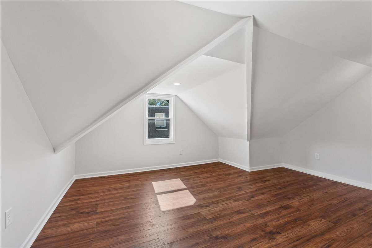 1015 Oakland Ave Joliet, IL 60435