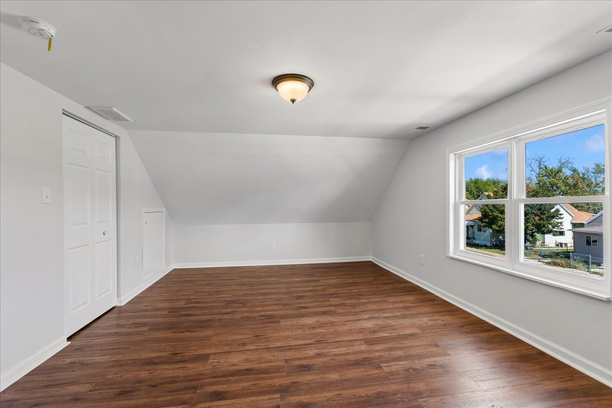 1015 Oakland Ave Joliet, IL 60435