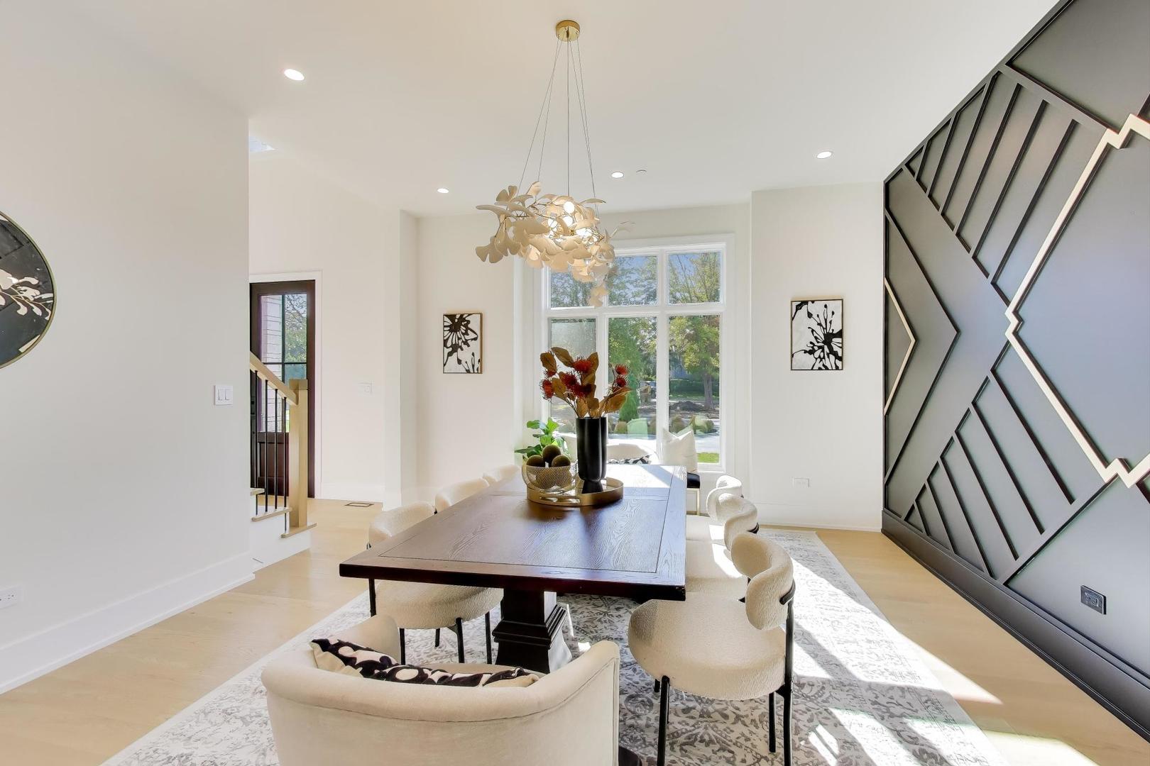 1839 Shelley Ct Highland Park, IL 60035