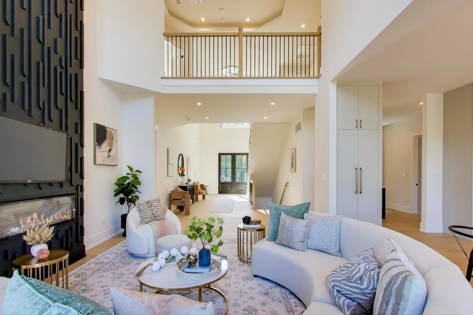 1839 Shelley Ct Highland Park, IL 60035