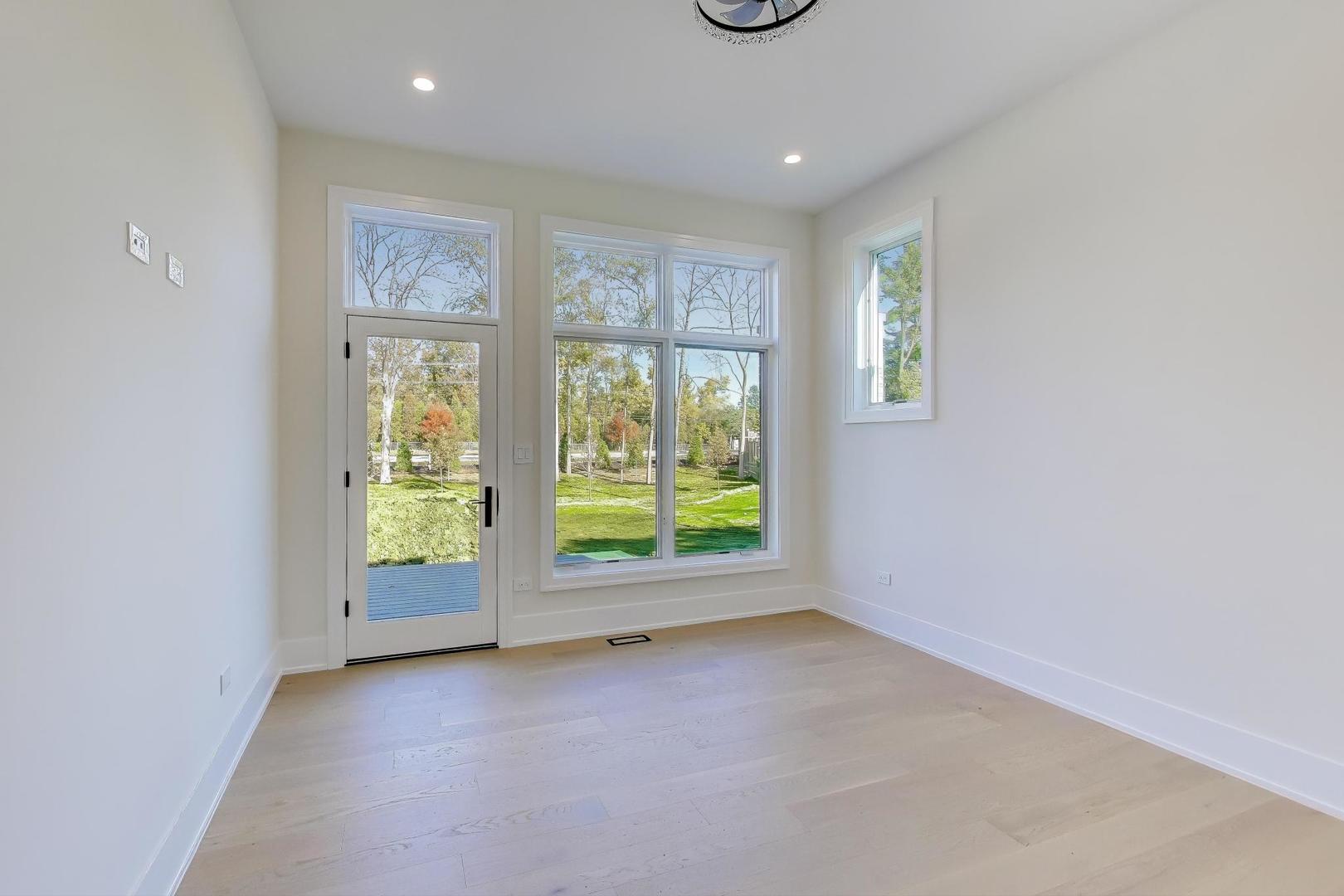 1839 Shelley Ct Highland Park, IL 60035