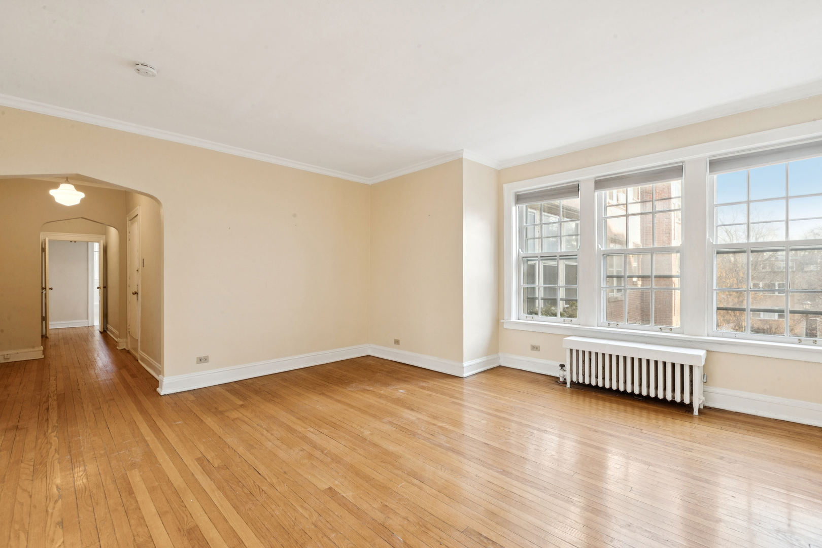 817 BRUMMEL St #2N Evanston, IL 60202