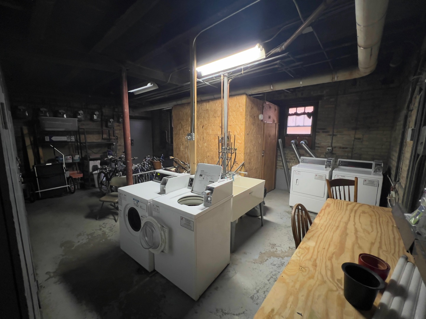 817 BRUMMEL St #2N Evanston, IL 60202