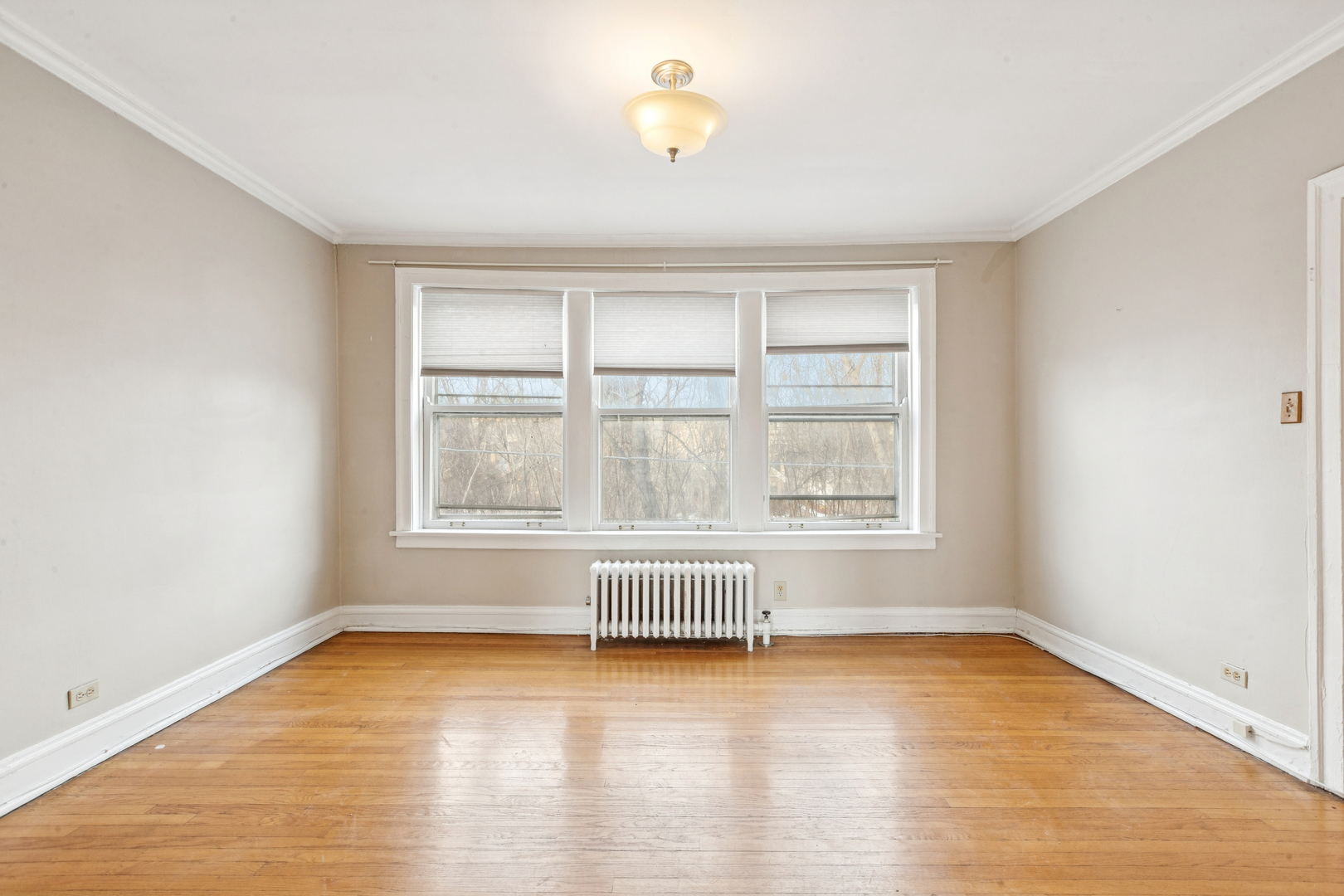 817 BRUMMEL St #2N Evanston, IL 60202